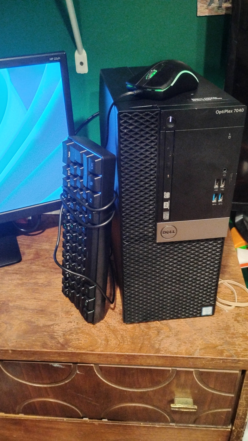 Dell OptiPlex 7040 MT Gaming PC Bundle | GTX1650 | i5 6500| DDR 4 RAM 16GB RAM | 1TB SSD | Windows 11 Pro